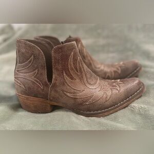 Roper ankle boots